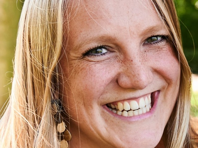 Stem op Simone!