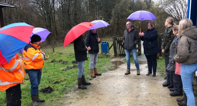 Een praktijklokaal in het bos