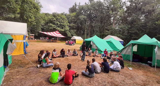Een zonnig brugklaskamp!