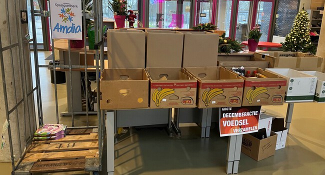 Inzameling voor Voedselbank en Speelgoedbank Amalia