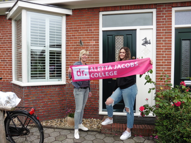 Met vlag en wimpel geslaagd