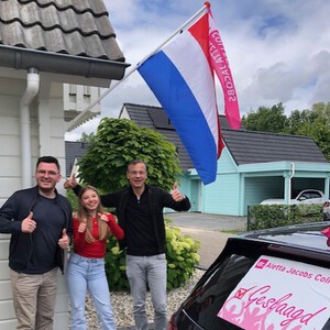 Met vlag en wimpel geslaagd