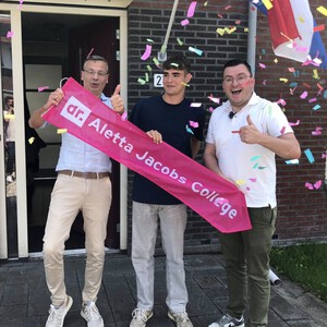 Met vlag en wimpel geslaagd!