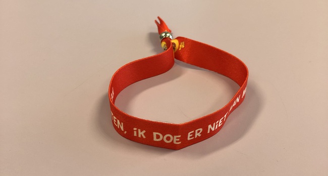 Pesten, wij doen er niet aan mee!