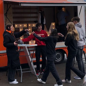 Stembus op het plein