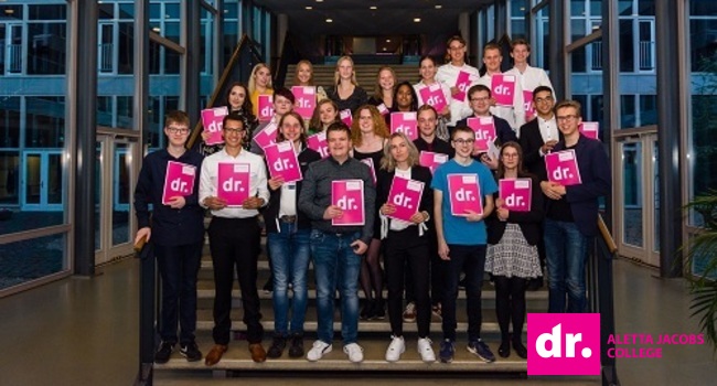5 x diploma-uitreiking