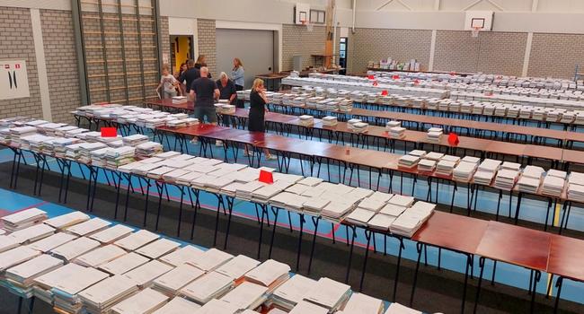We hebben de boeken: we kunnen aan de slag!