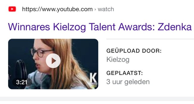 Zdenka neemt nummer op in studio